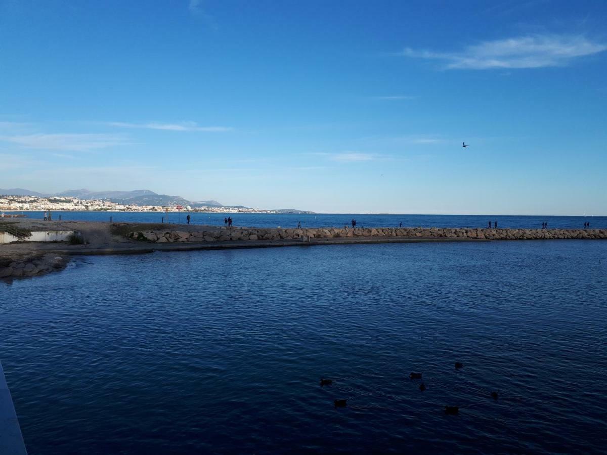 F2 Immeuble Les Pieds Dans L'Eau Leilighet Villeneuve-Loubet Eksteriør bilde
